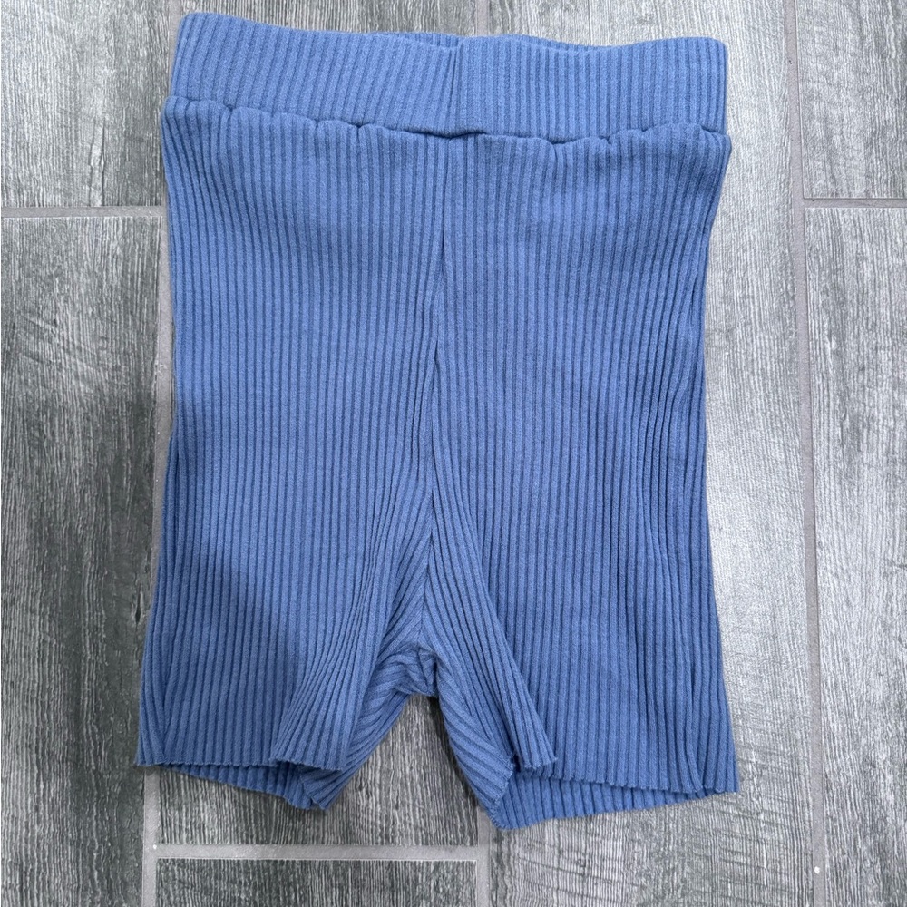 White fox boutique “I need this shorts” ribbed knit biker‎ shorts